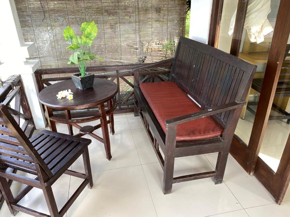 Sriganesh Apartment Ambat Exterior photo